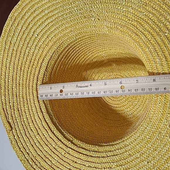 Women's Kentucky Derby or Church Hat - Picture 6 of 7